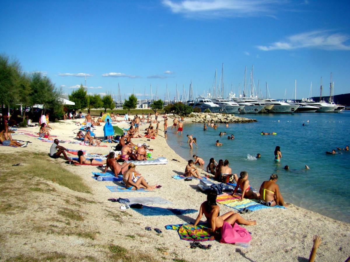 Kike Apartment Kaštela المظهر الخارجي الصورة