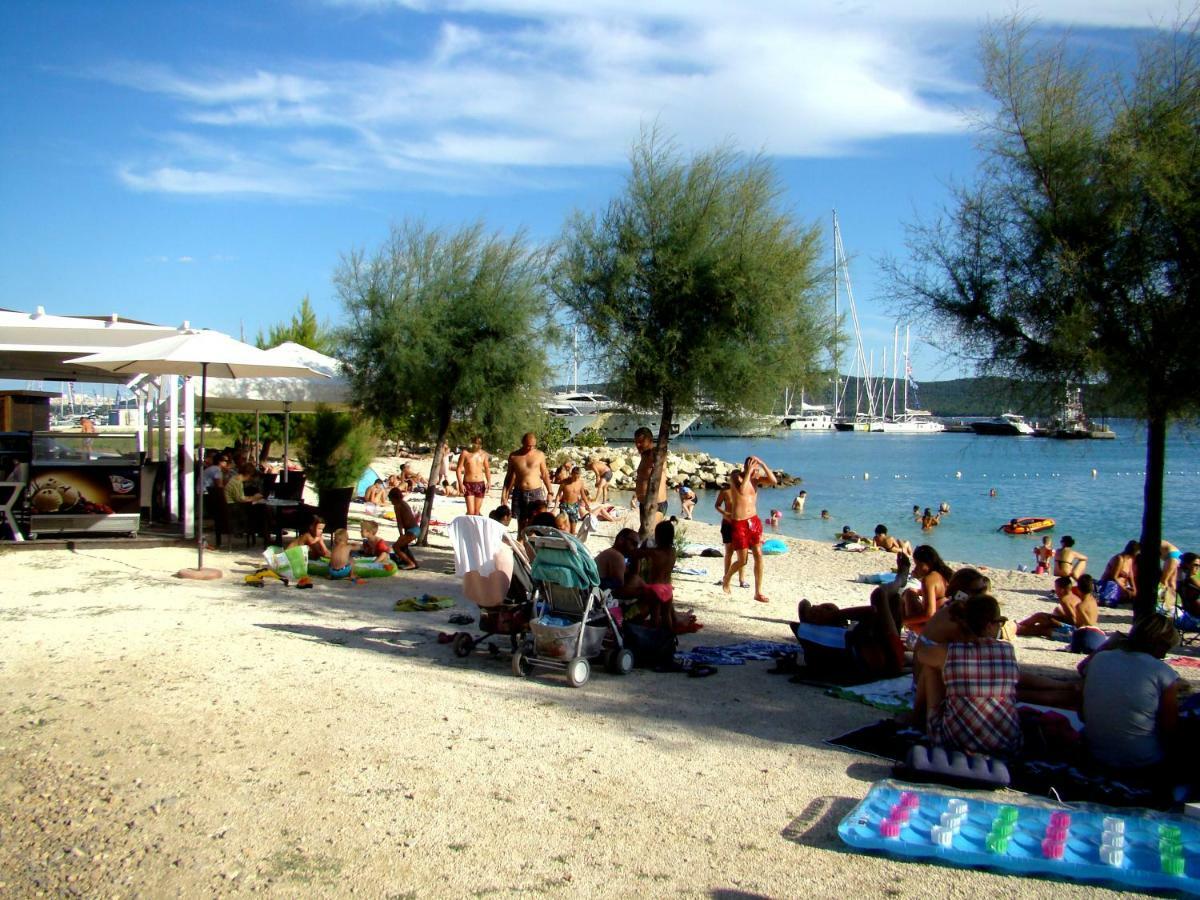 Kike Apartment Kaštela المظهر الخارجي الصورة